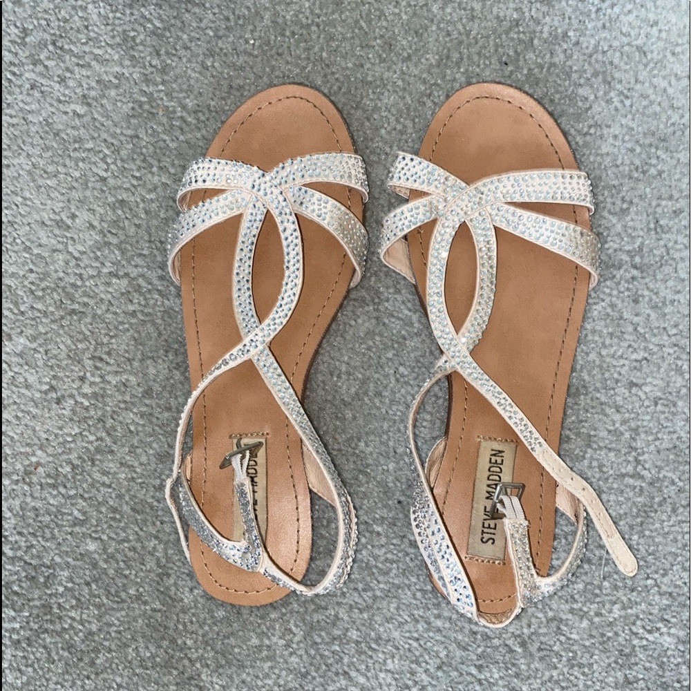 STEVE MADDEN CRYSTALIZED SANDALS SIZE 7.5